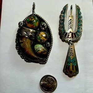 Ugly ass vintage southwestern pendants set.